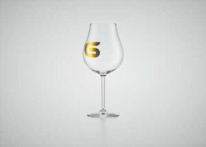 wine-glass-mock-up