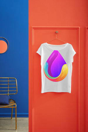 hanging-t-shirt-mock-up-on-door