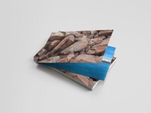 folded-business-card-mockup