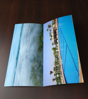 mock-up-leaflet-open